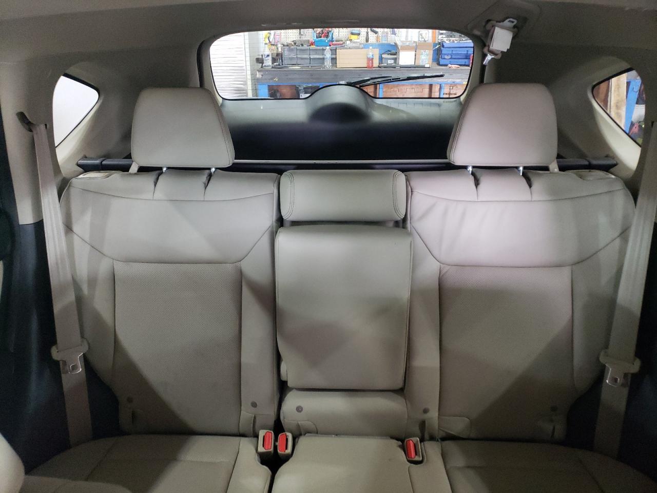 2015 Honda CR-V - Image 10