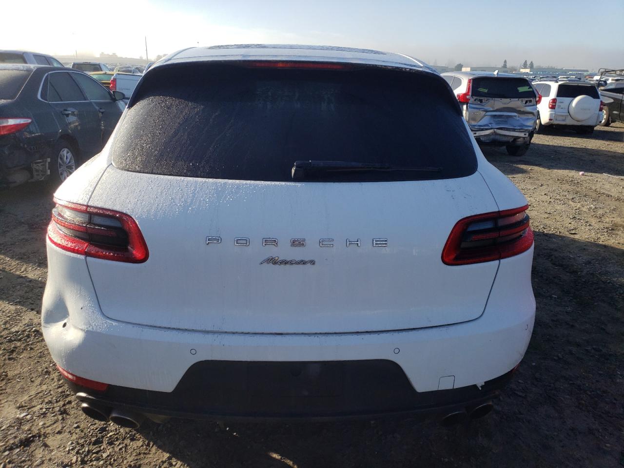 2016 Porsche Macan - Image 6