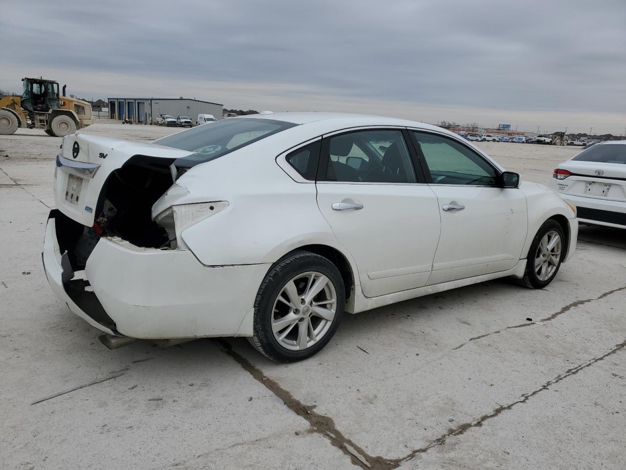 2013 Nissan Altima - Image 3