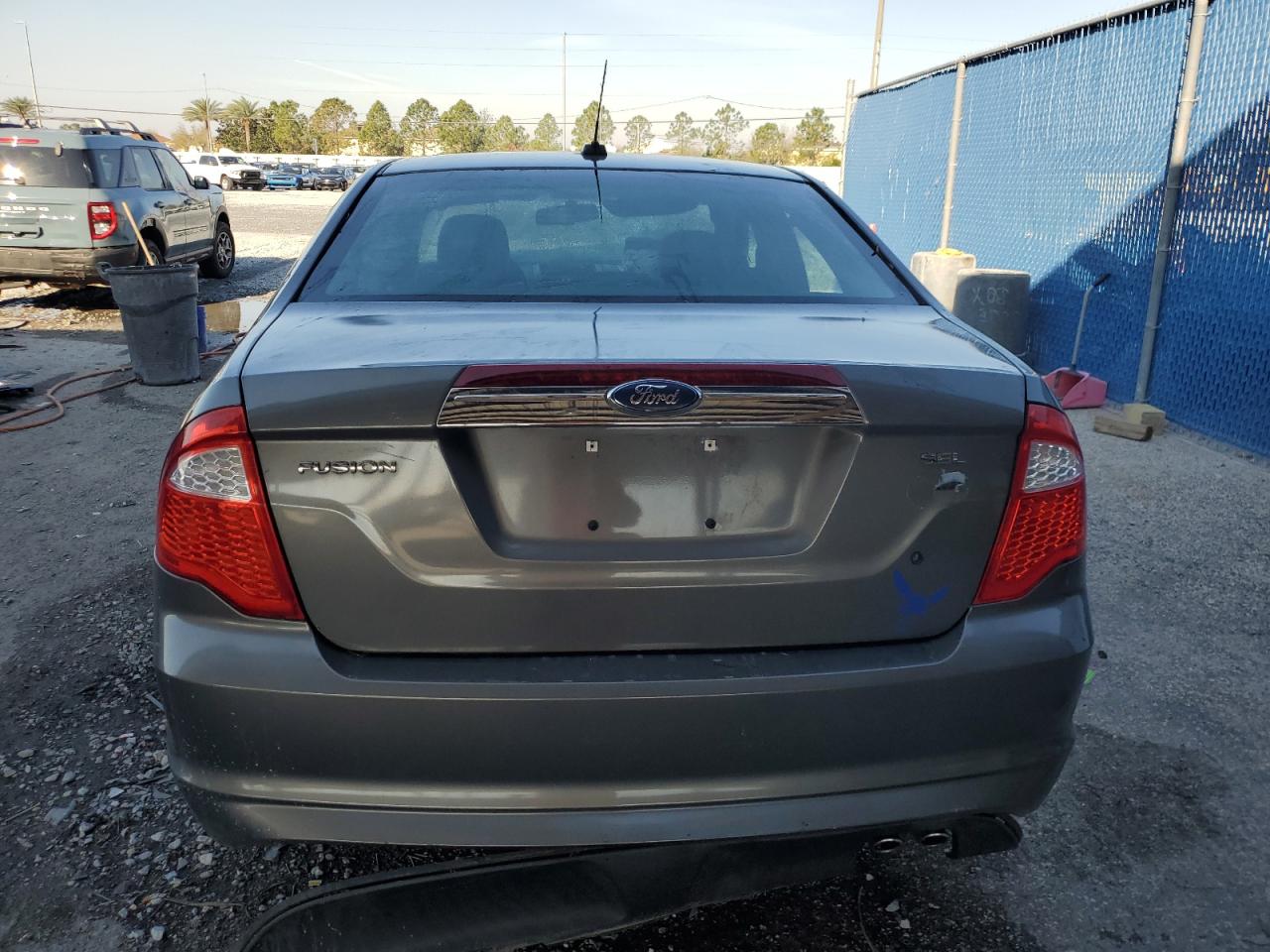 2010 Ford Fusion - Image 6