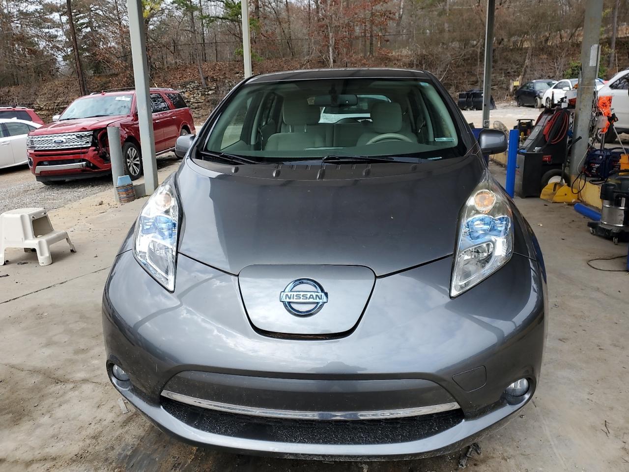2015 Nissan Leaf - Image 5
