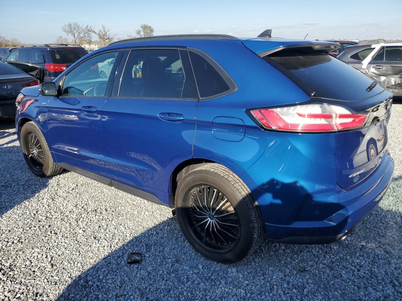 2020 Ford Edge - Image 2