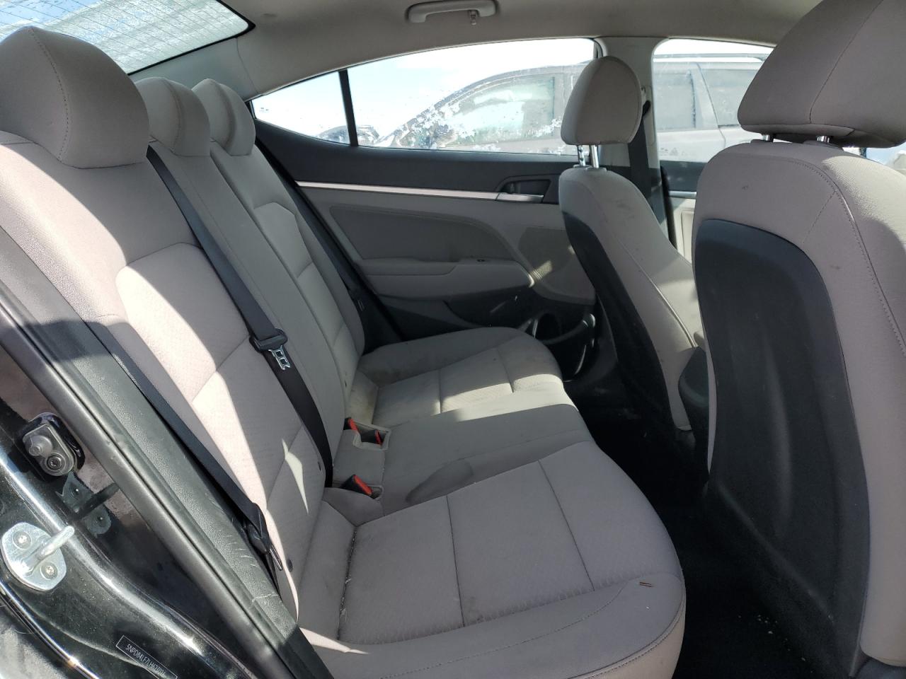 2020 Hyundai Elantra - Image 10