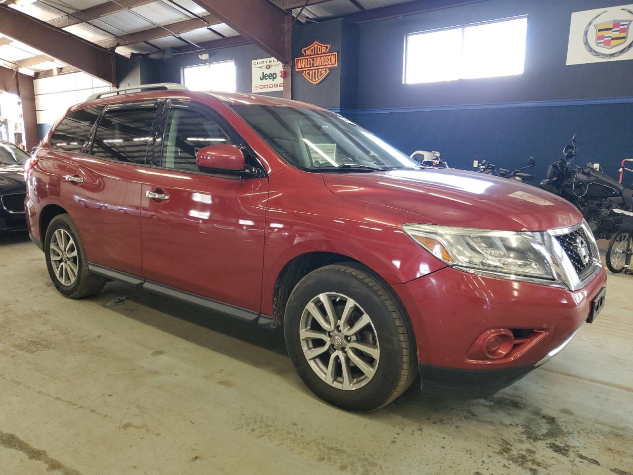 2015 Nissan Pathfinder - Image 4