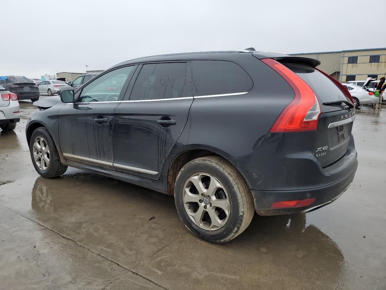 2016 Volvo XC60 - Image 2