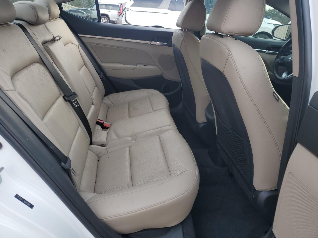 2020 Hyundai Elantra - Image 10