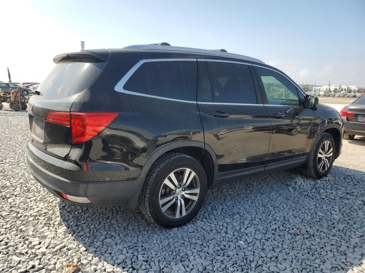 2016 Honda Pilot - Image 3