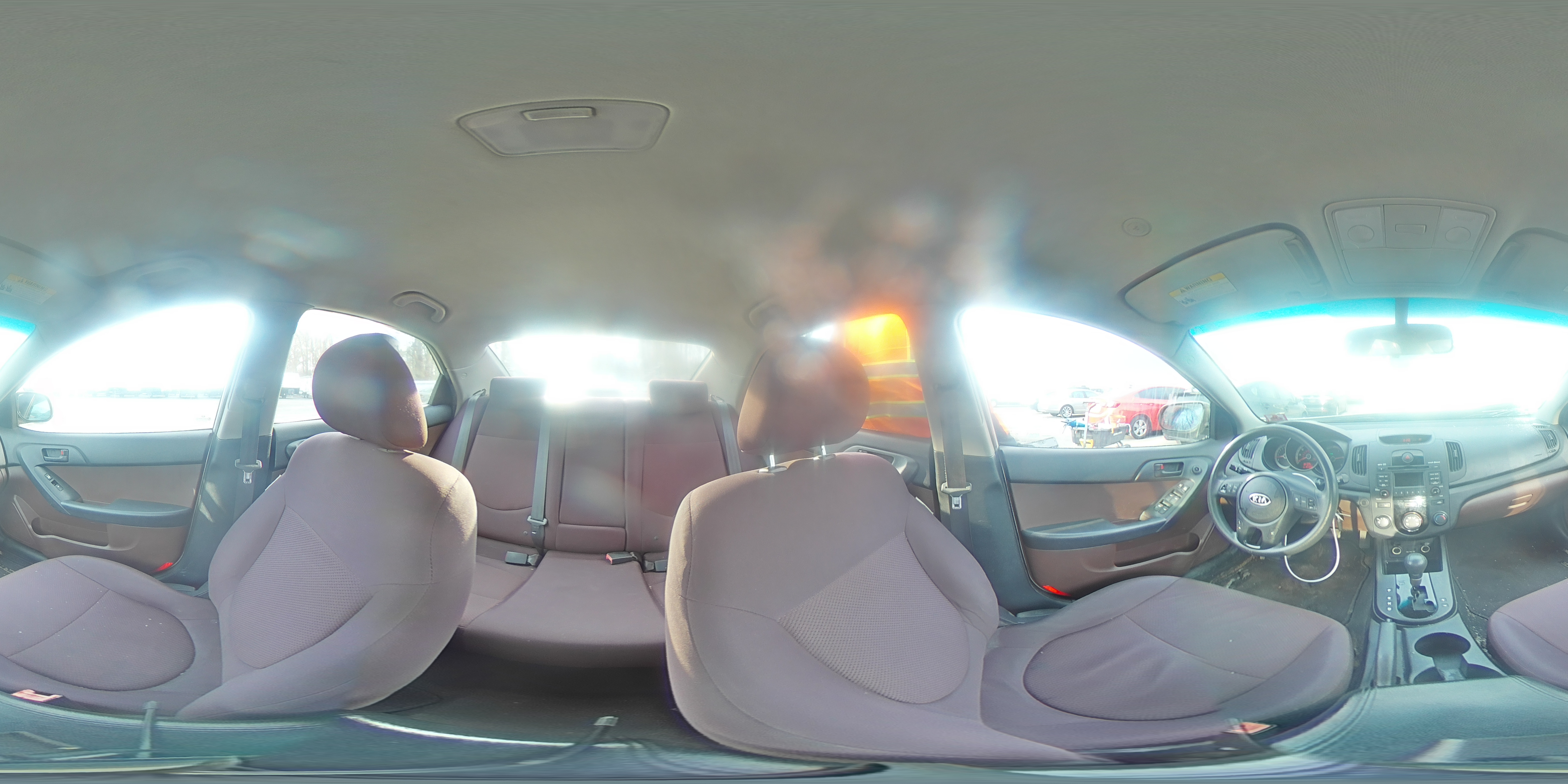 2010 Kia Forte - Image 12