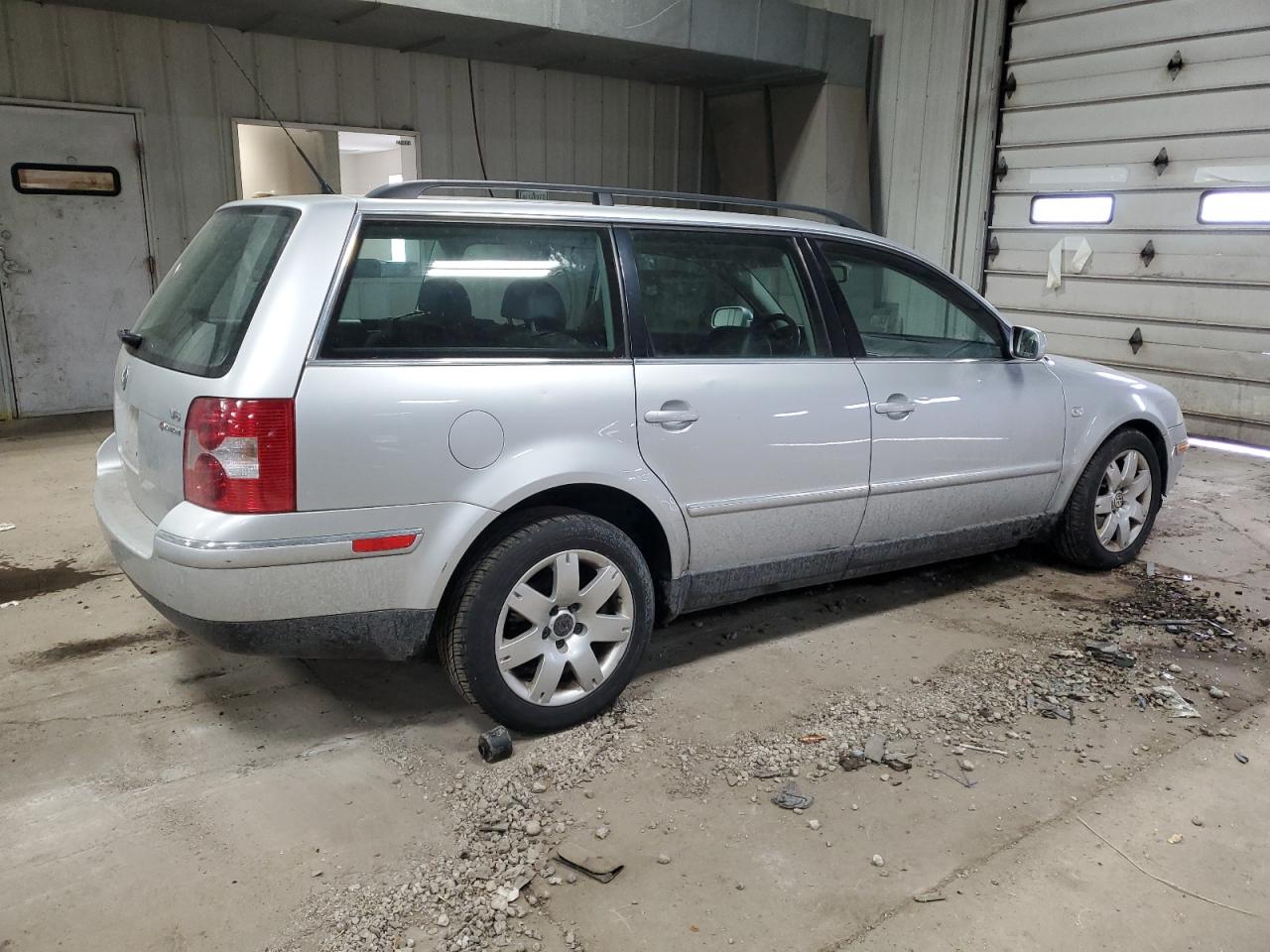 2003 Volkswagen Passat - Image 3