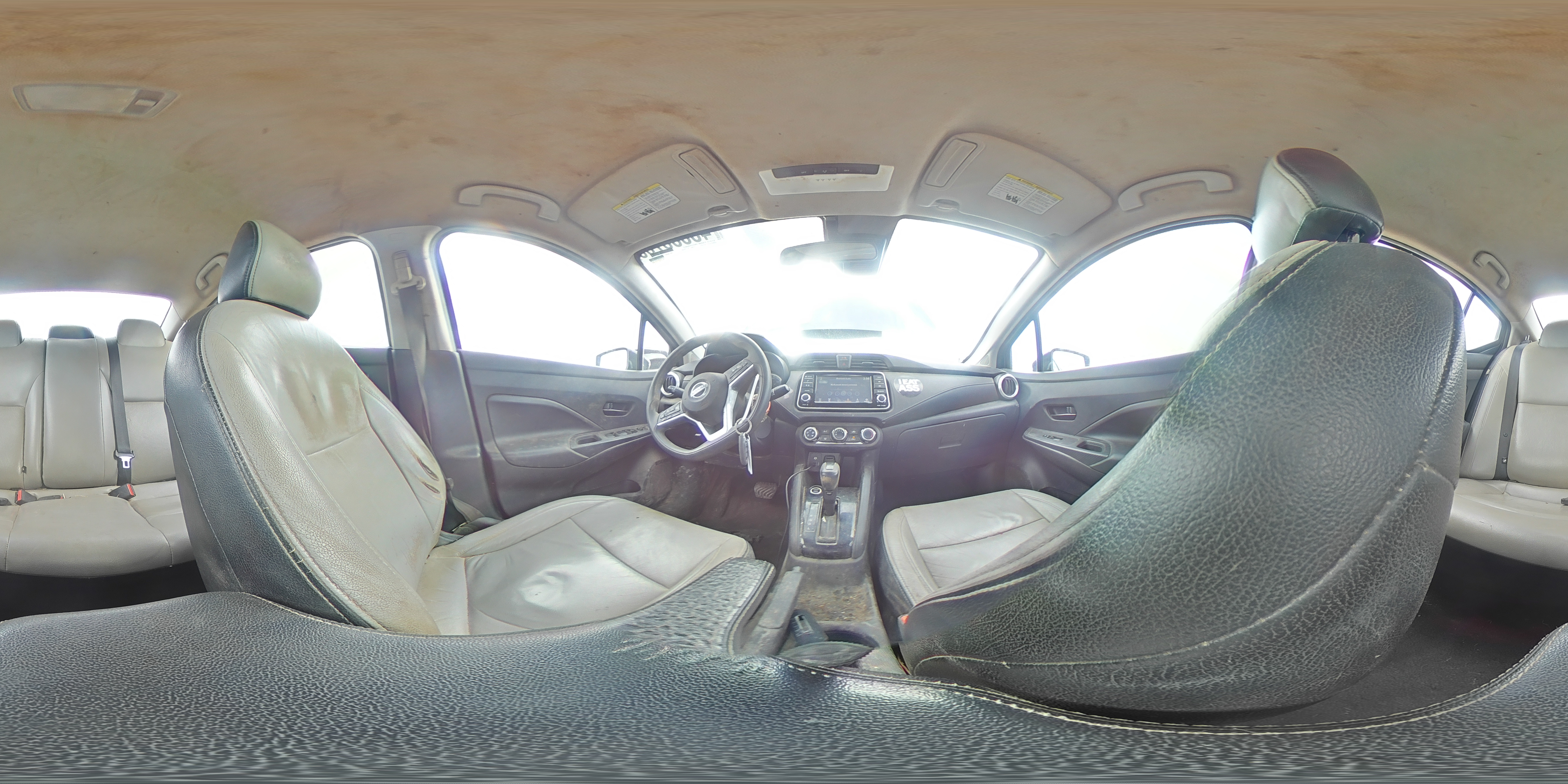 2021 Nissan Versa - Image 14