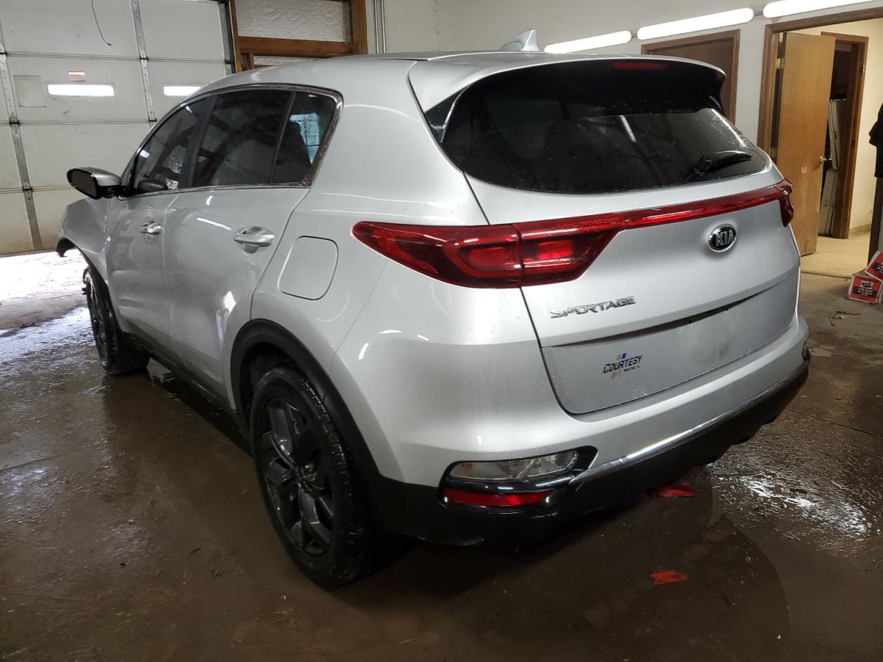 2022 Kia Sportage - Image 2