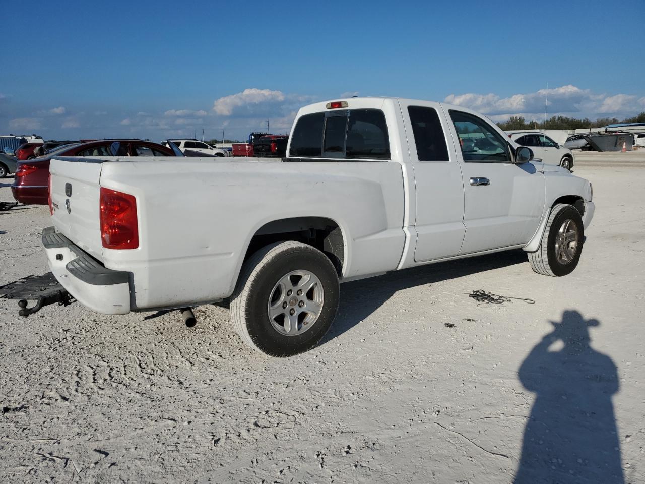 2007 Dodge Dakota - Image 3