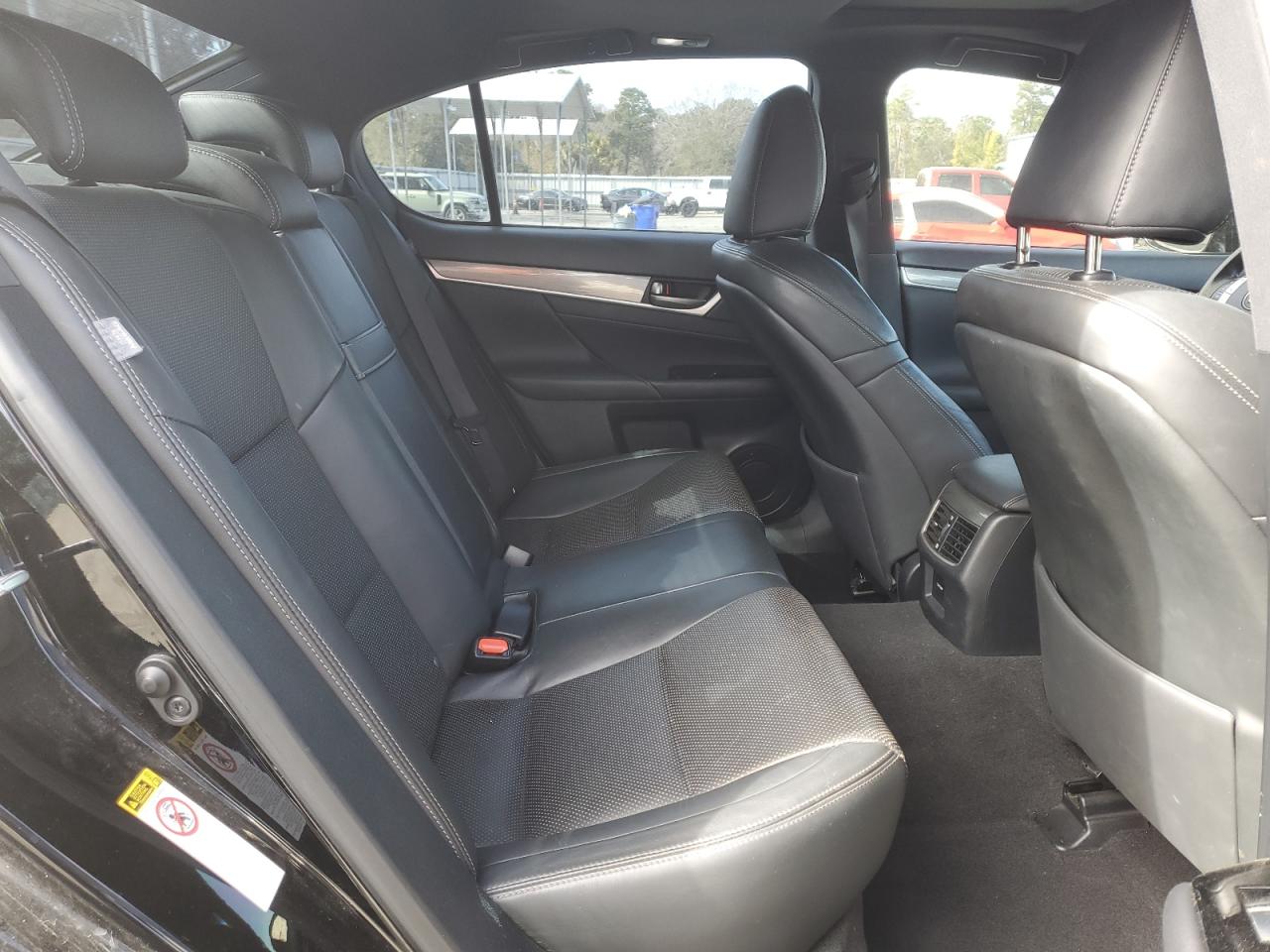 2015 Lexus GS - Image 11
