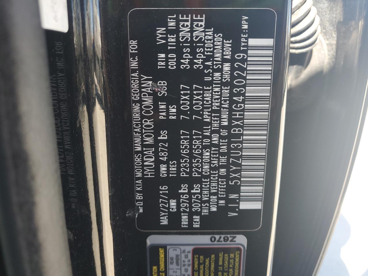 2017 Hyundai Santa Fe - Image 14