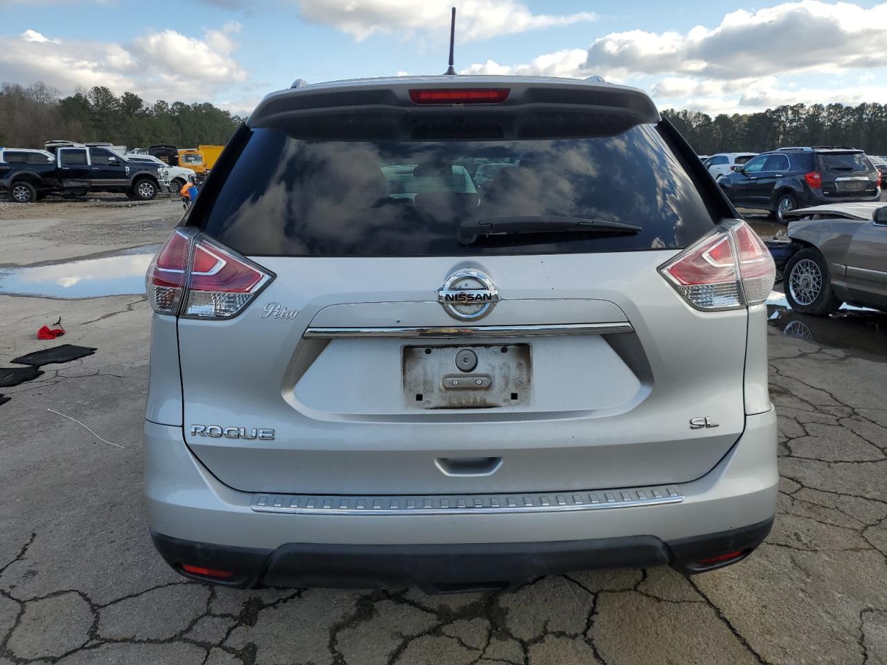 2015 Nissan Rogue - Image 6