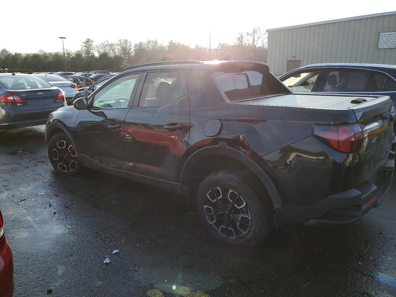 2023 Hyundai Santa Cruz - Image 2