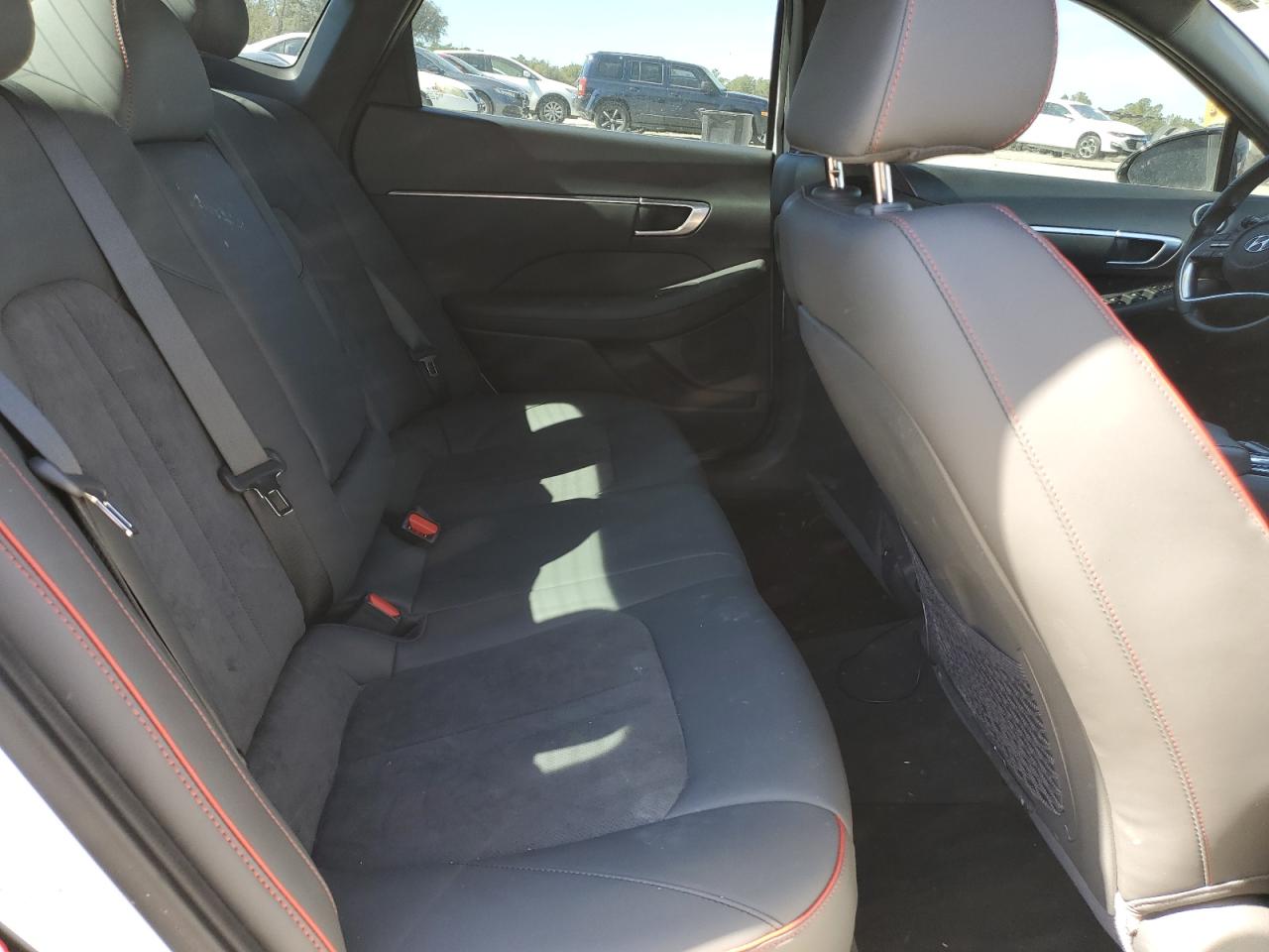 2021 Hyundai Sonata - Image 10
