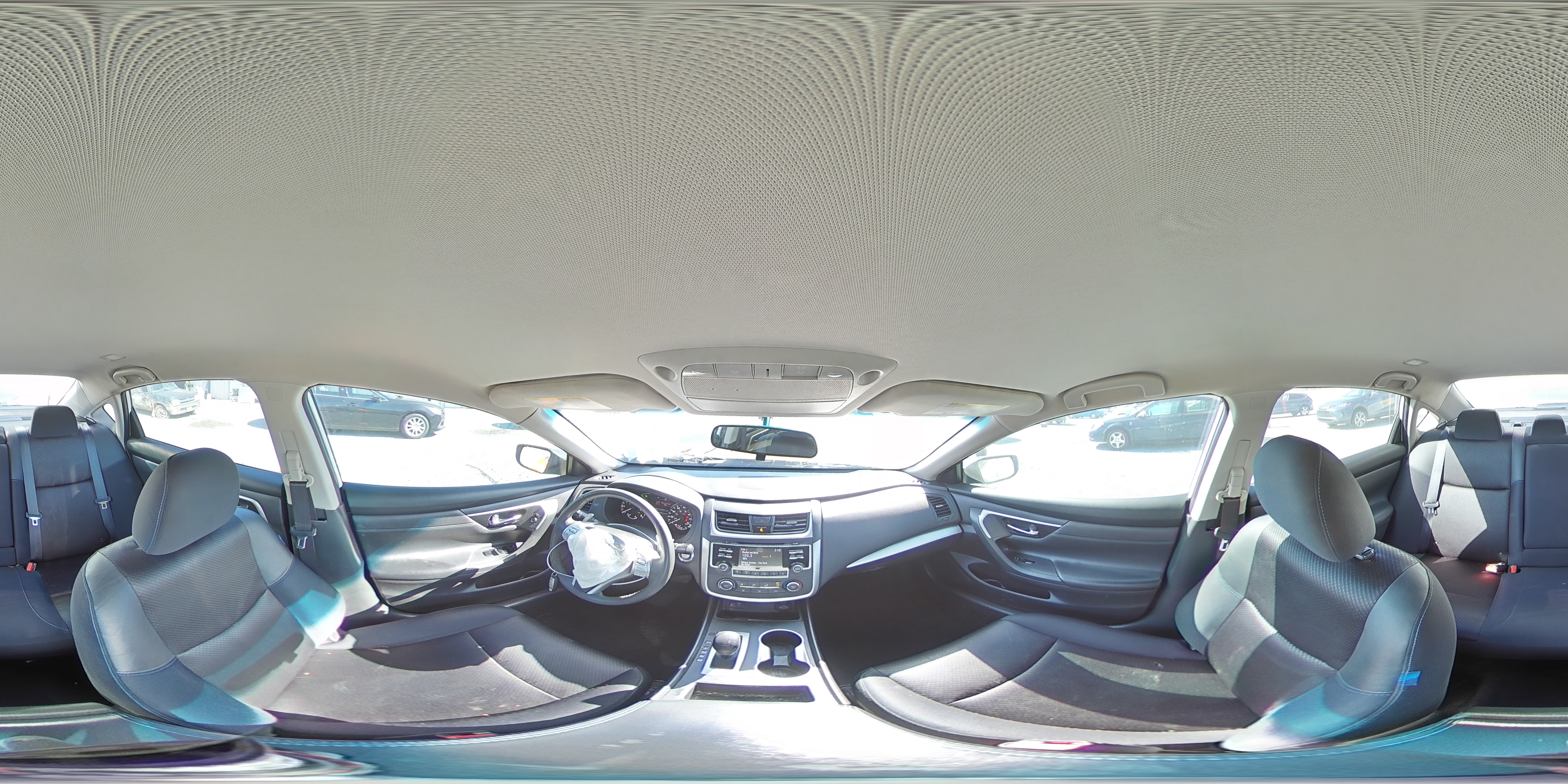 2017 Nissan Altima - Image 13
