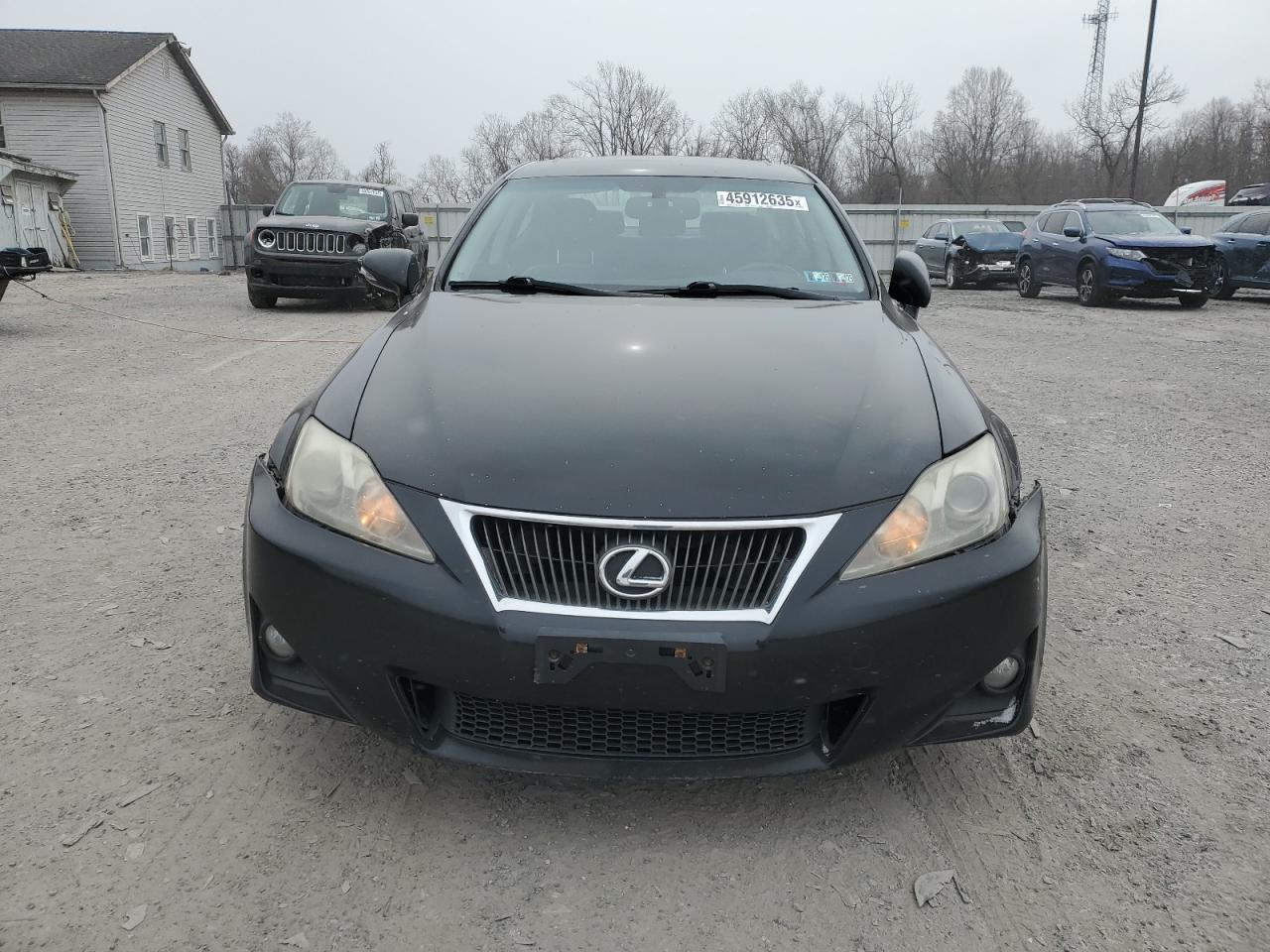 2011 Lexus IS - Image 5