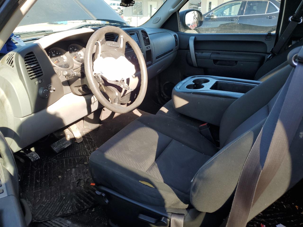 2011 Chevrolet Silverado - Image 7