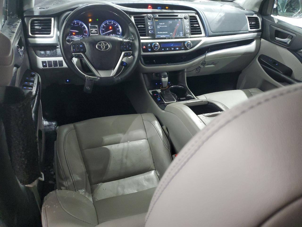 2018 Toyota Highlander - Image 8