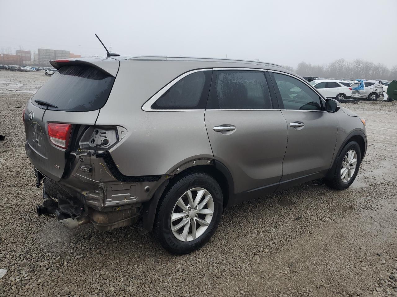 2017 Kia Sorento - Image 3