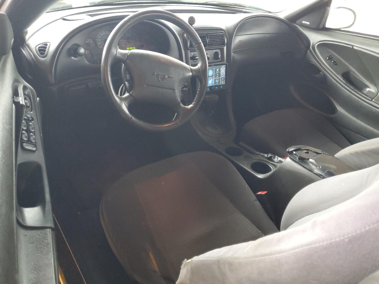 2004 Ford Mustang - Image 8