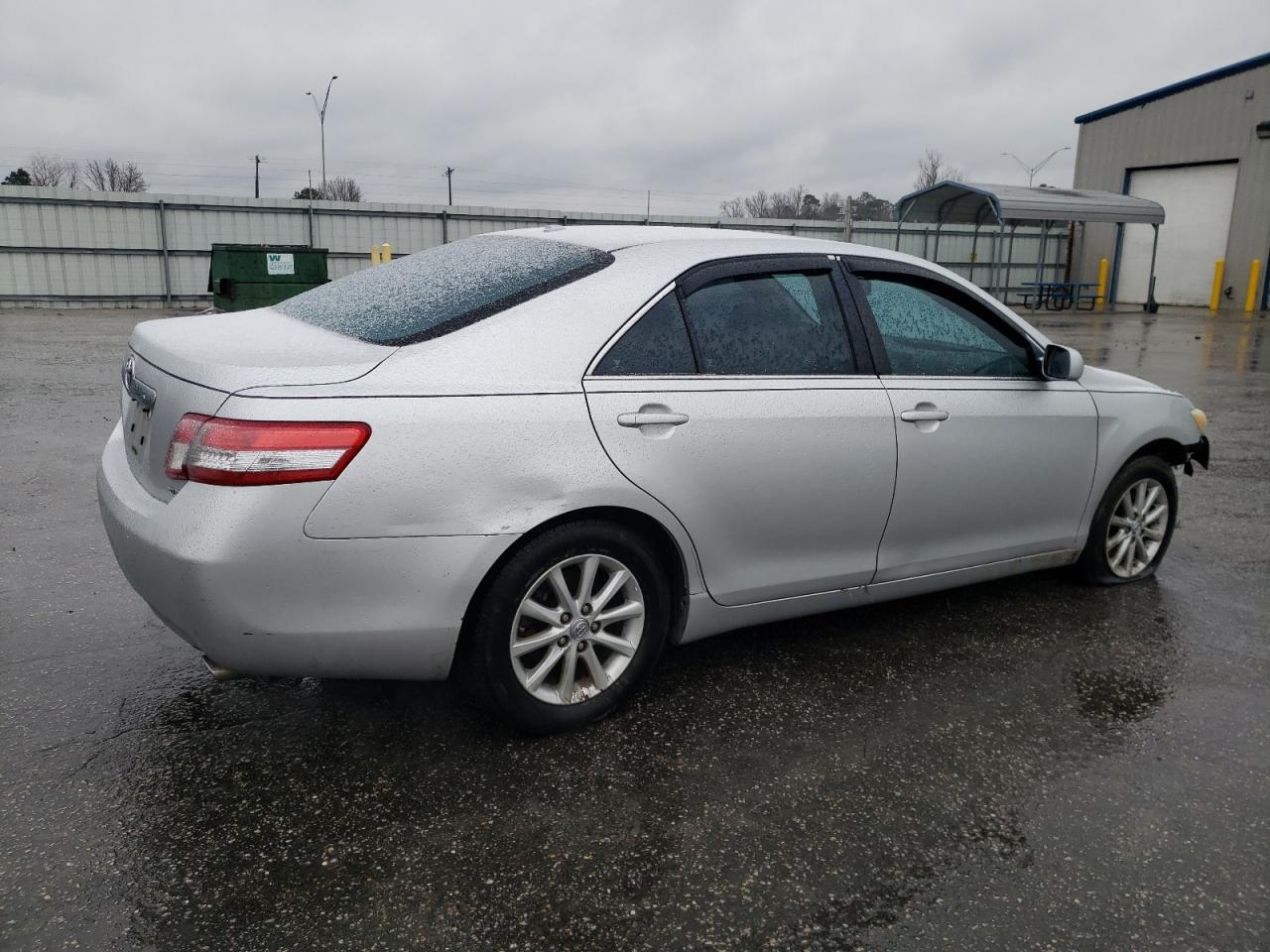 2011 Toyota Camry - Image 3
