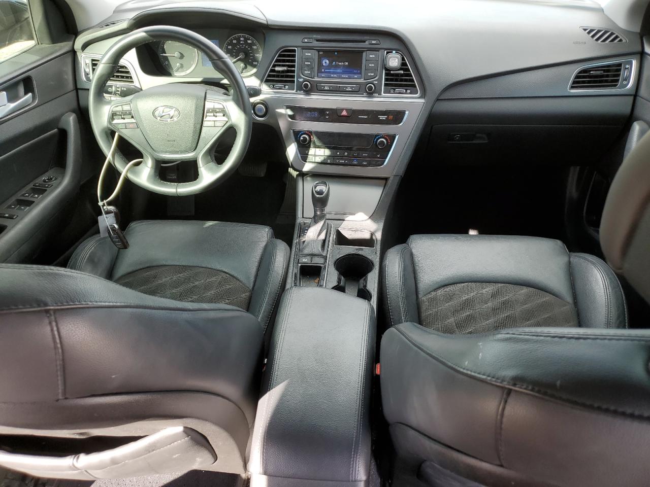 2015 Hyundai Sonata - Image 8