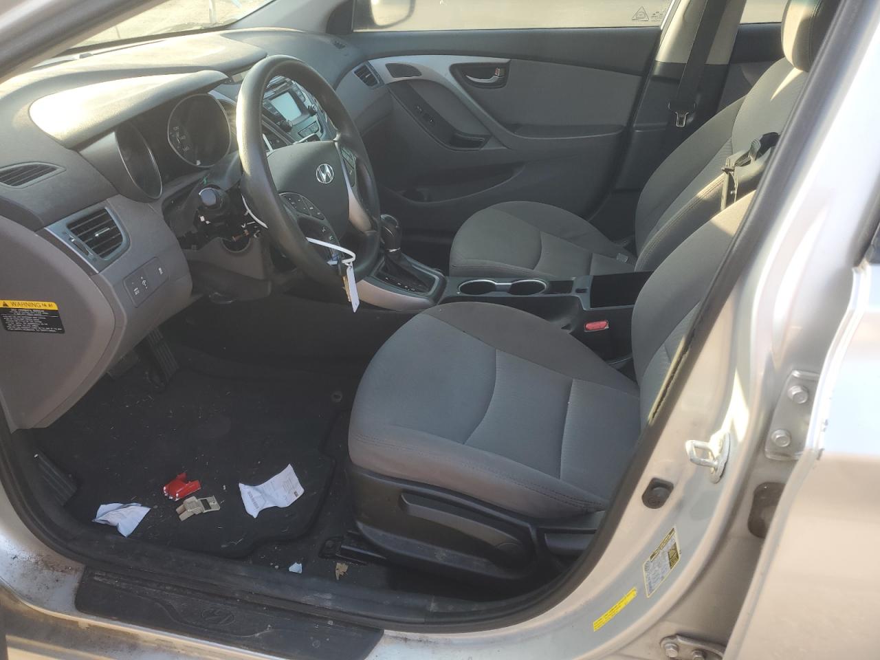 2015 Hyundai Elantra - Image 7