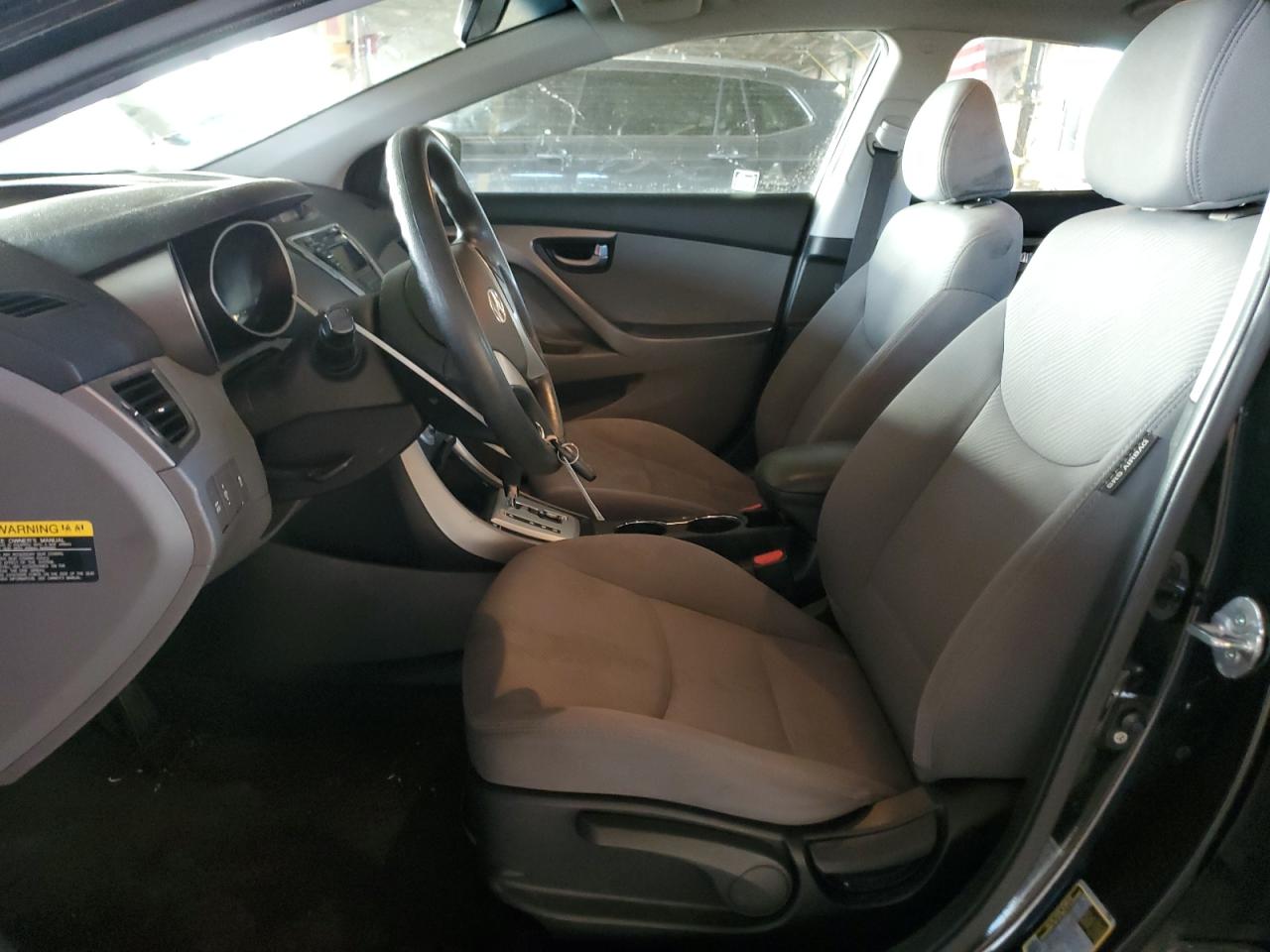 2012 Hyundai Elantra - Image 7