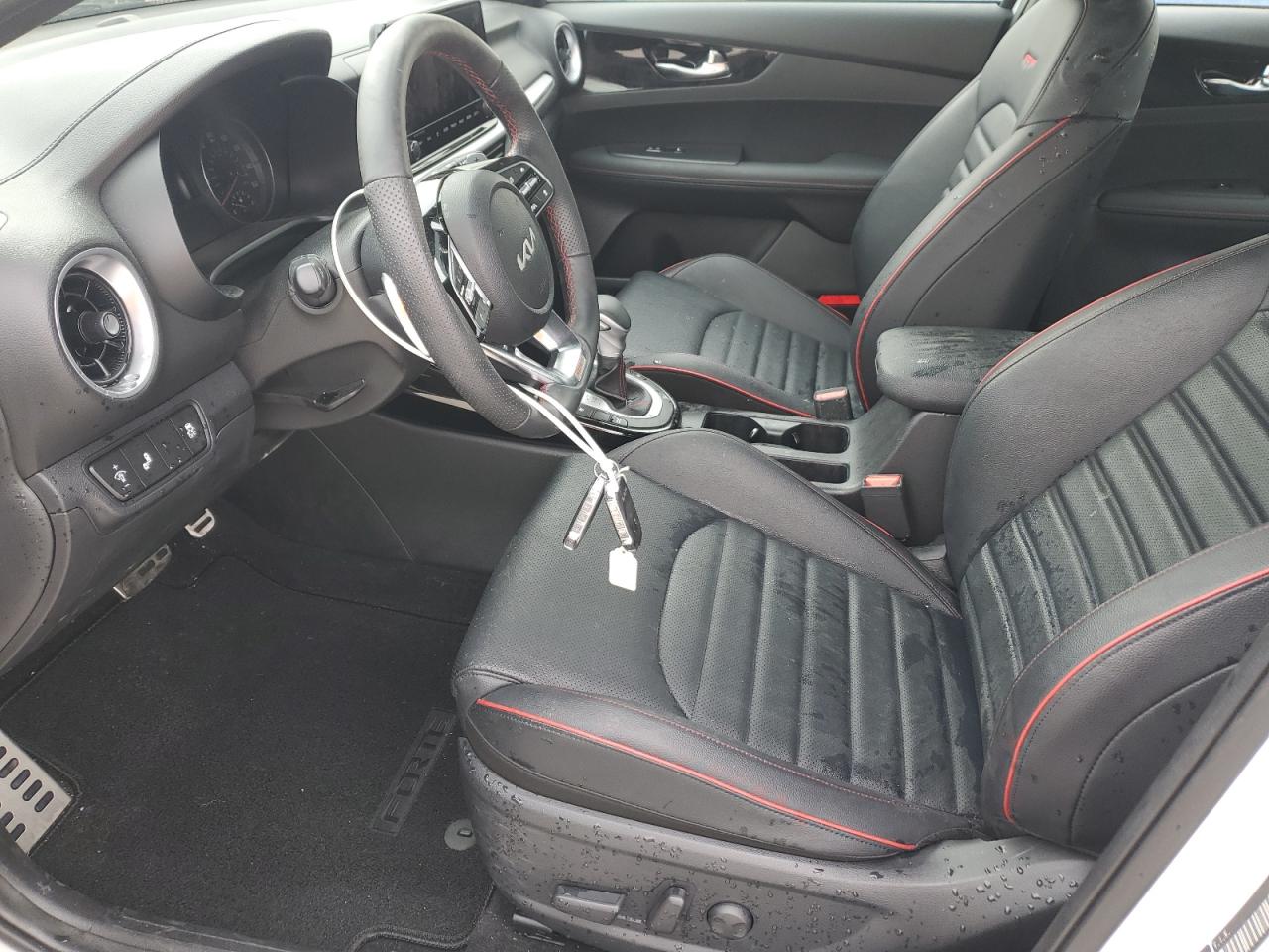 2024 Kia Forte - Image 7