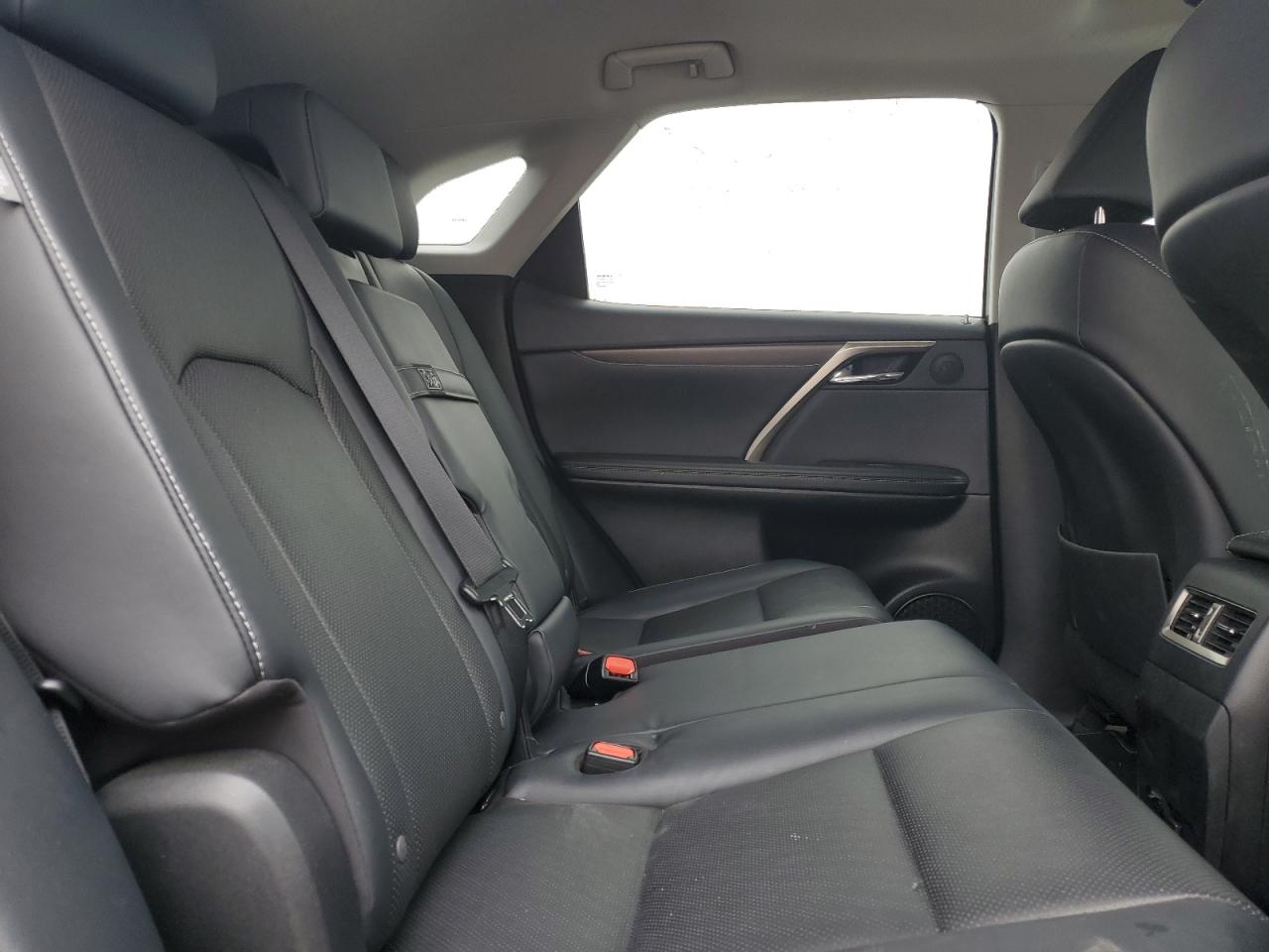 2020 Lexus RX - Image 11