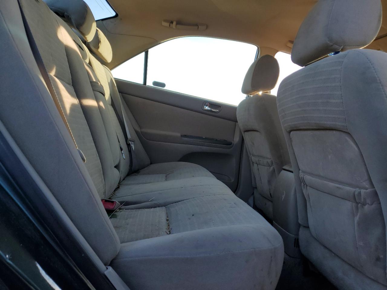 2005 Toyota Camry - Image 10