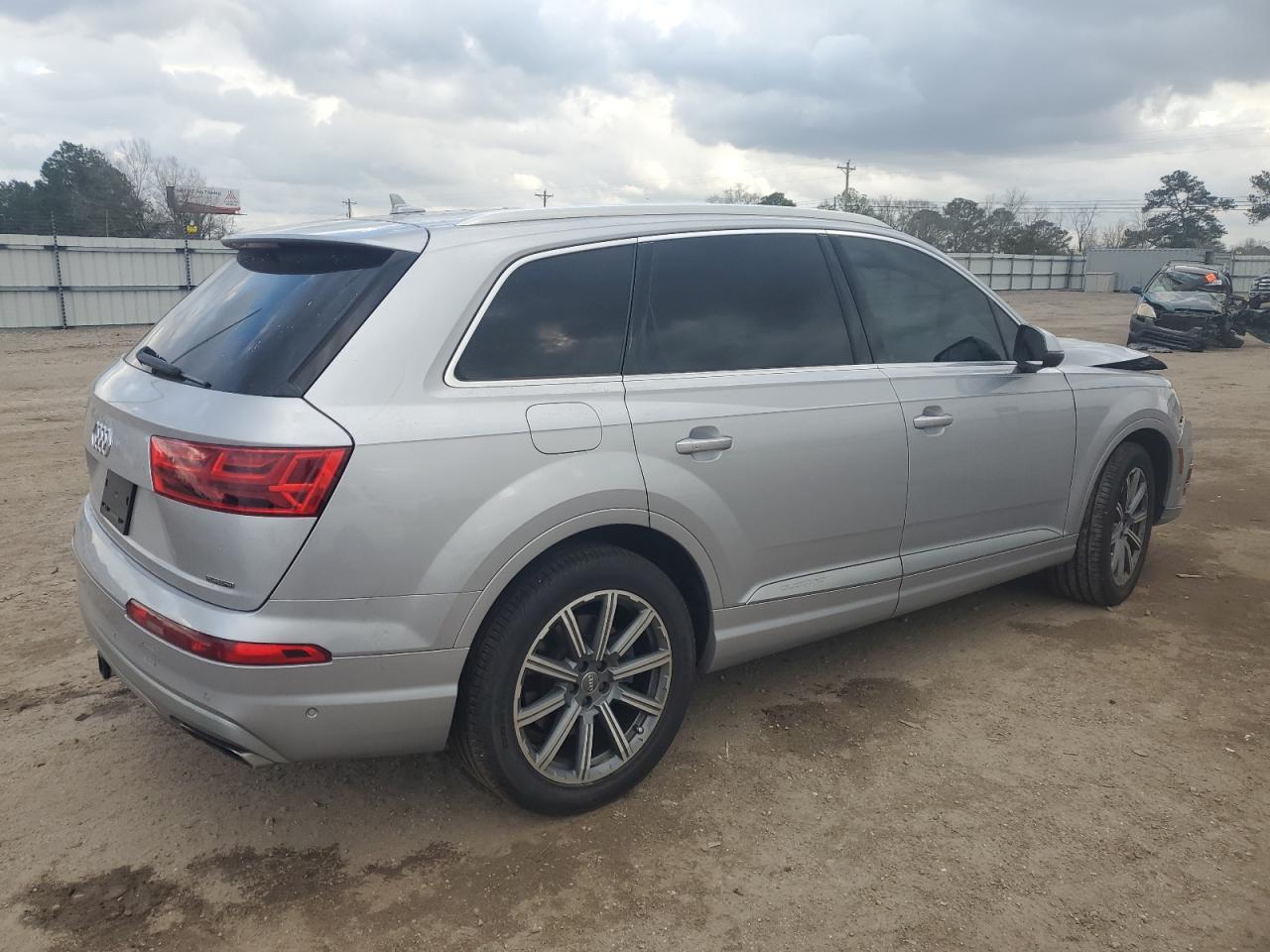 2019 Audi Q7 - Image 3