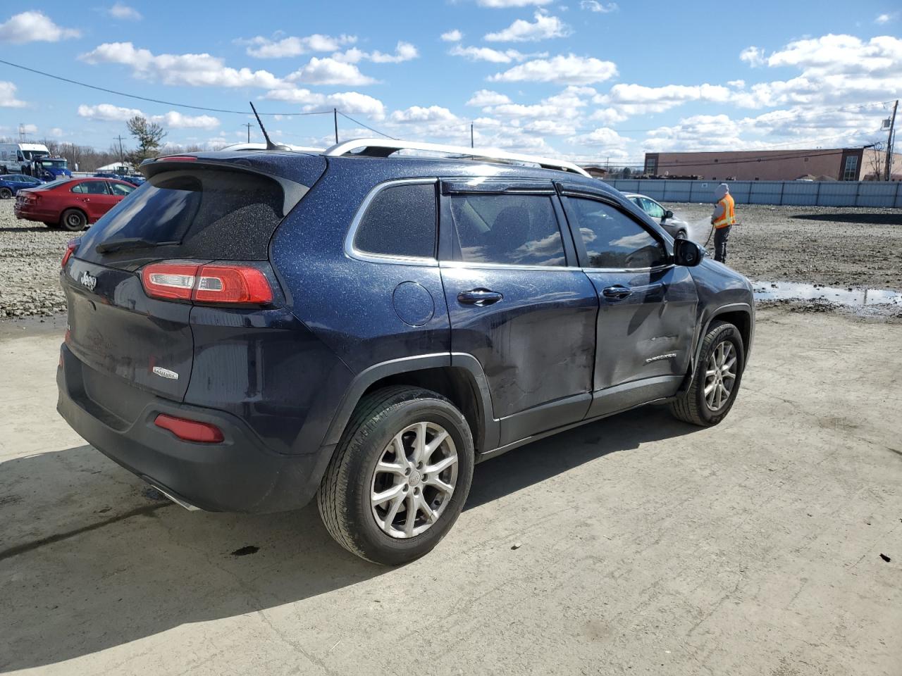 2015 Jeep Grand Cherokee - Image 3
