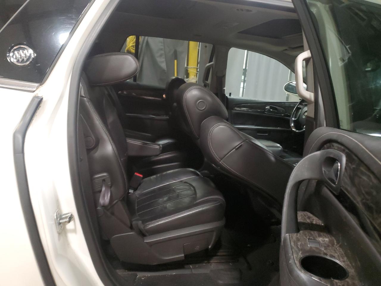 2014 Buick Enclave - Image 11