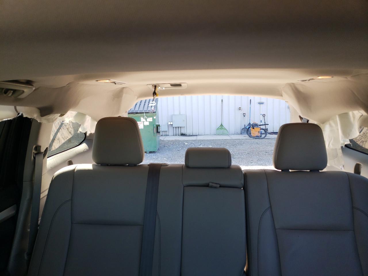 2015 Toyota Highlander - Image 10