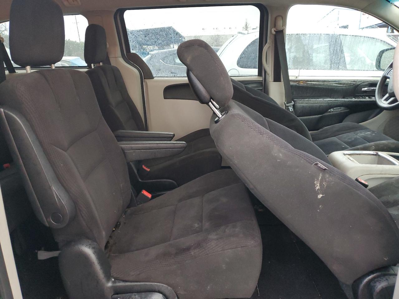 2015 Dodge Caravan - Image 11
