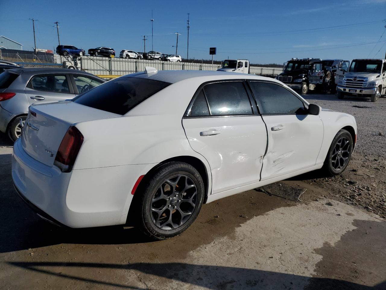 2019 Chrysler 300 - Image 3