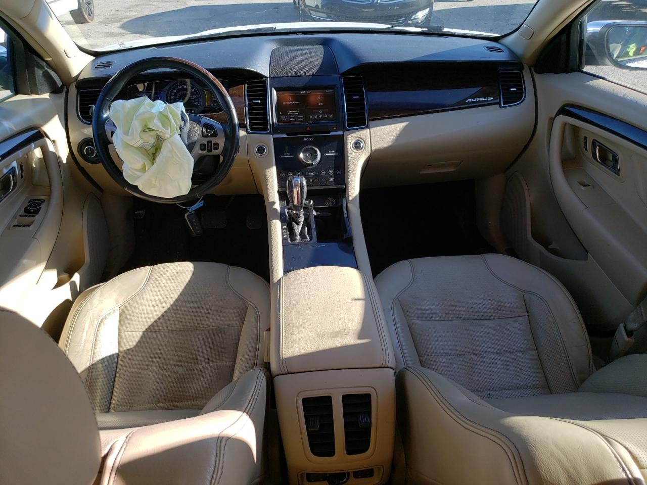 2014 Ford Taurus - Image 8