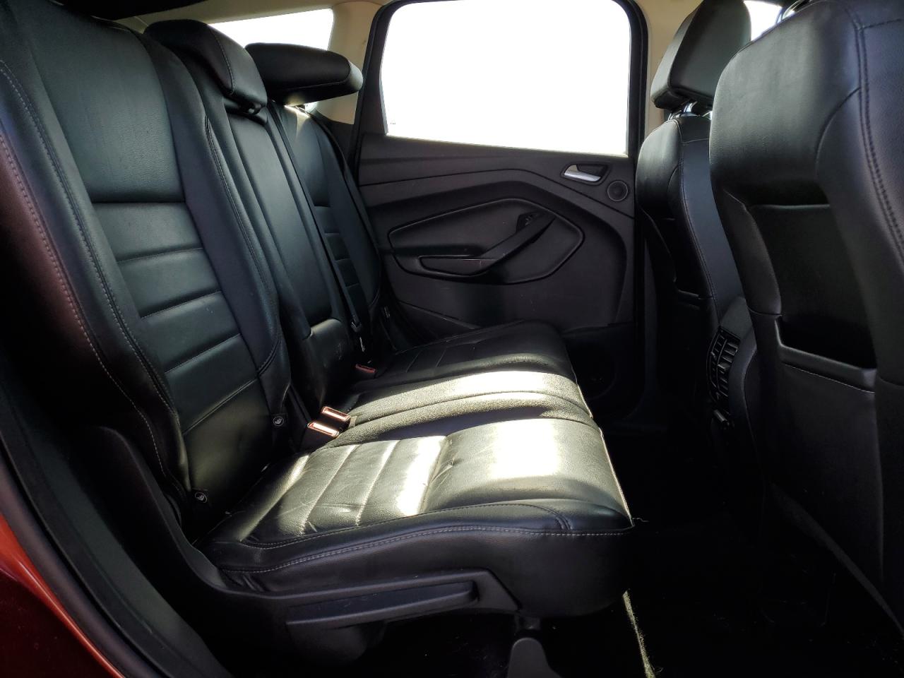 2015 Ford Escape - Image 11