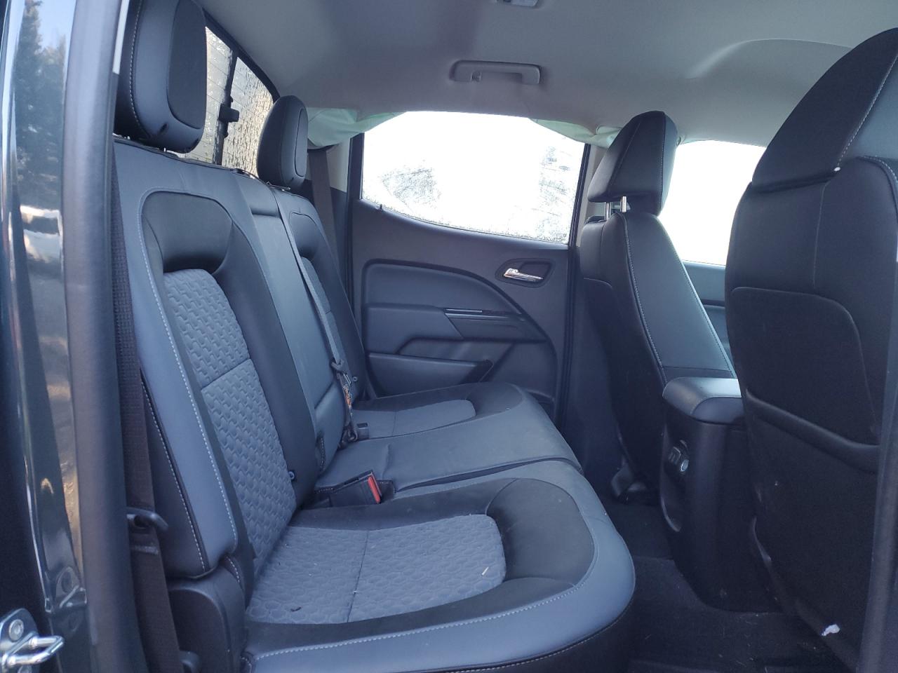 2018 Chevrolet Colorado - Image 10