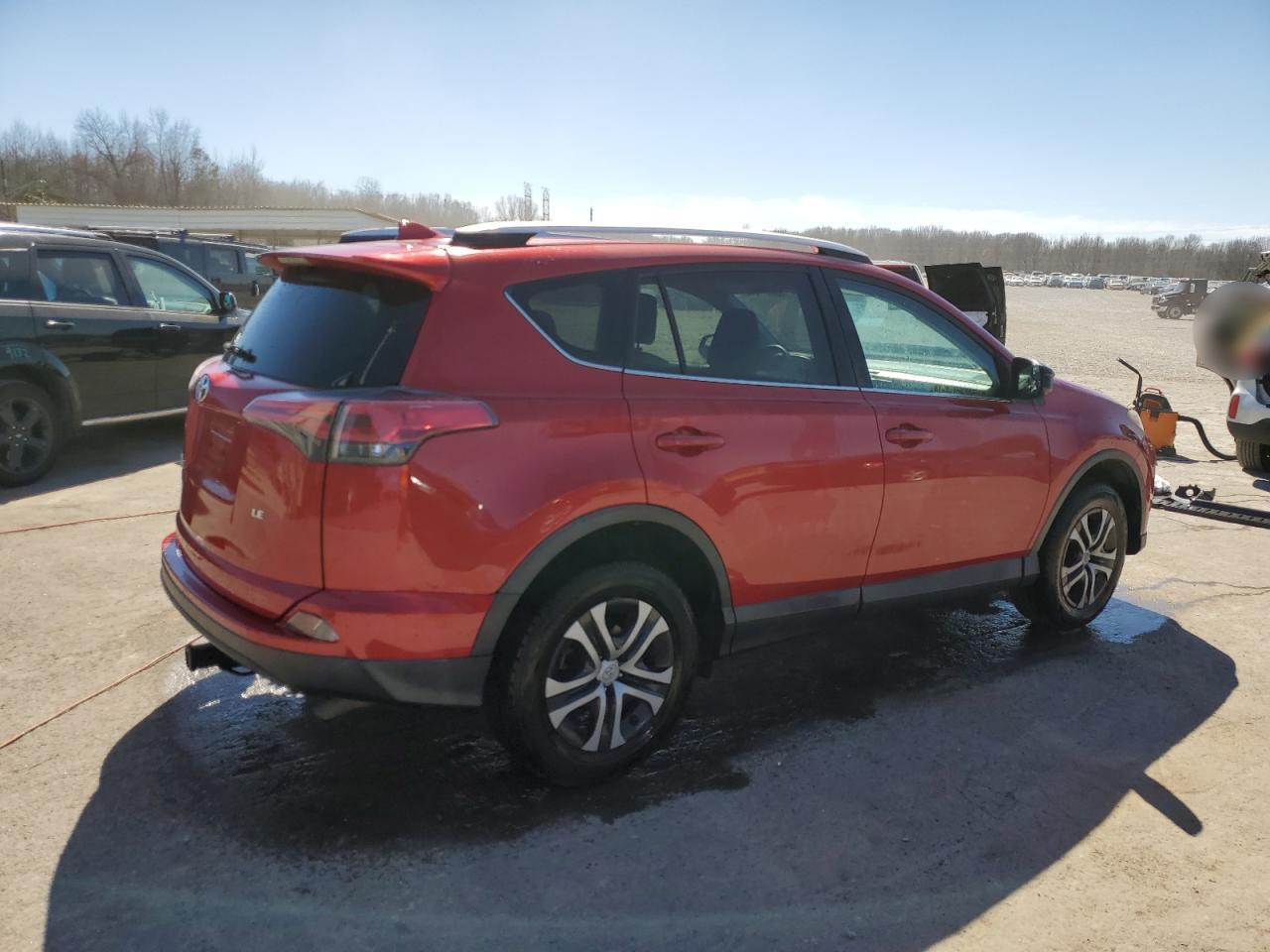 2016 Toyota RAV 4 - Image 3