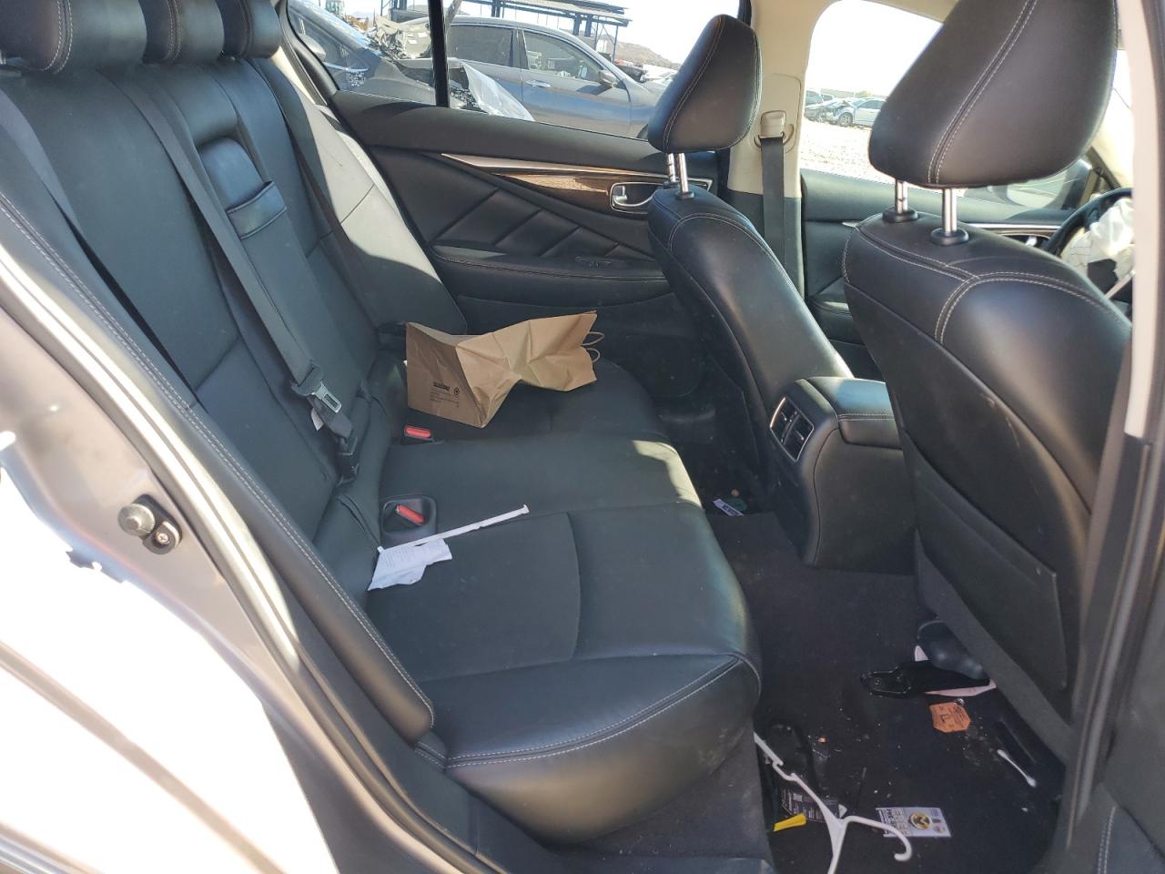 2018 Infiniti Q50 - Image 10