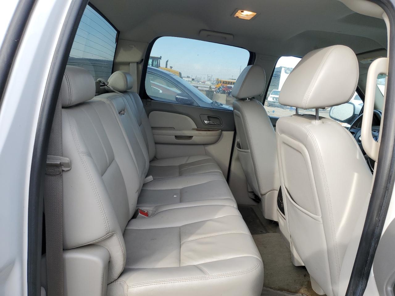 2008 Chevrolet Silverado - Image 10