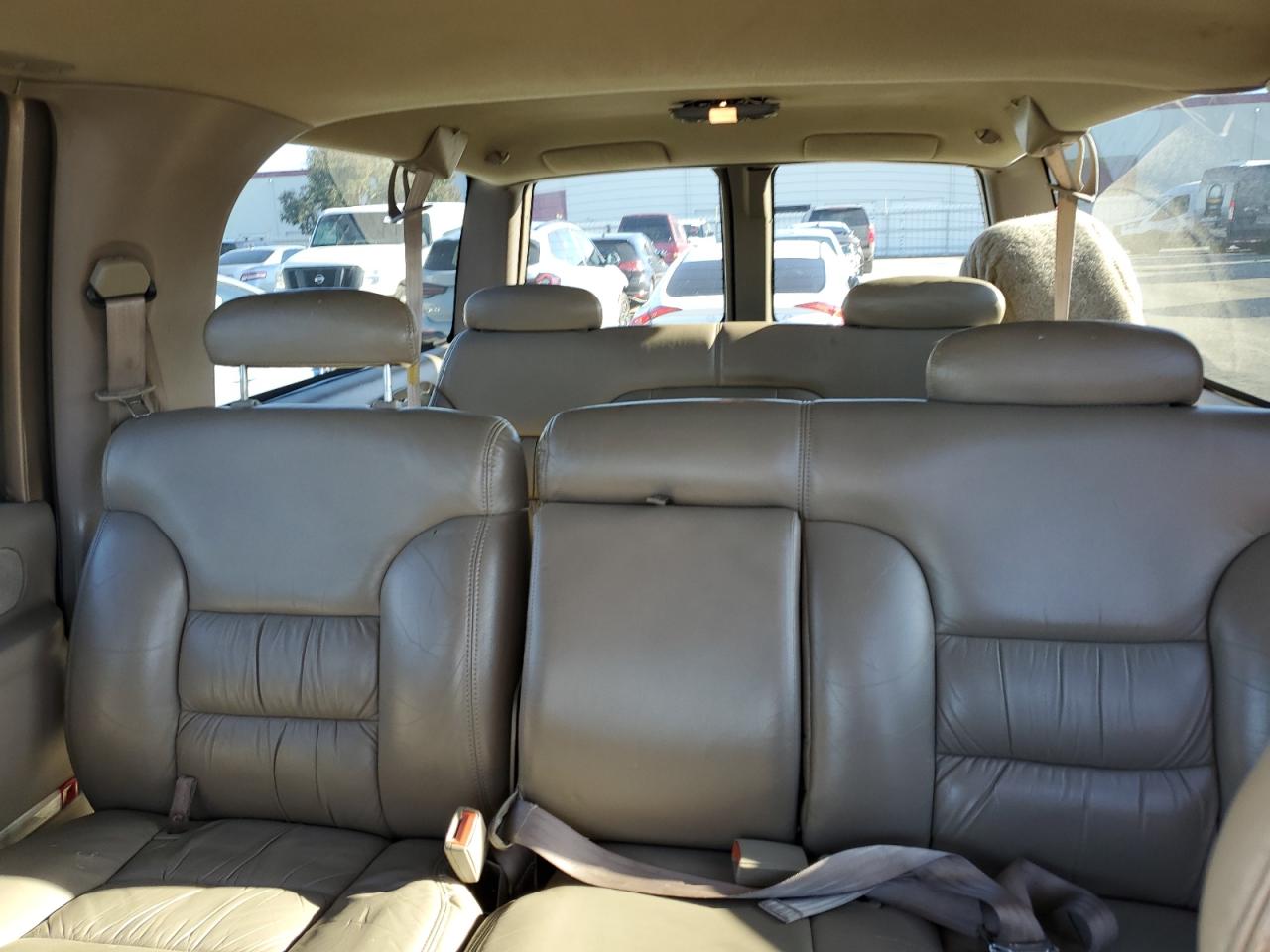 1996 Chevrolet Suburban K2500 VIN: 3GNGK26JXTG107228 Lot: 44741195