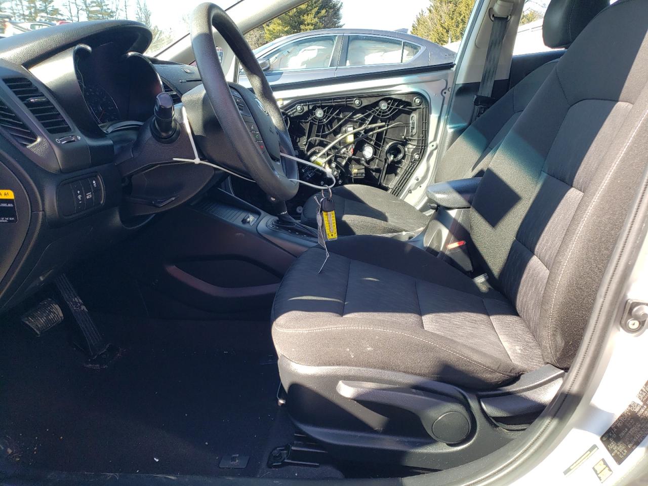 2014 Kia Forte - Image 7