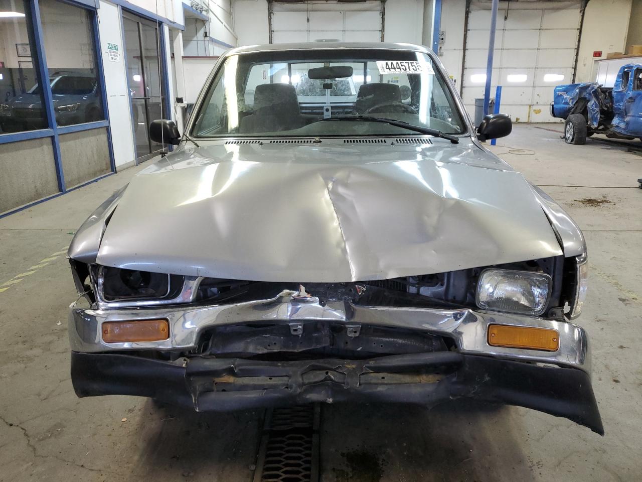 1994 Toyota Pickup - Image 5