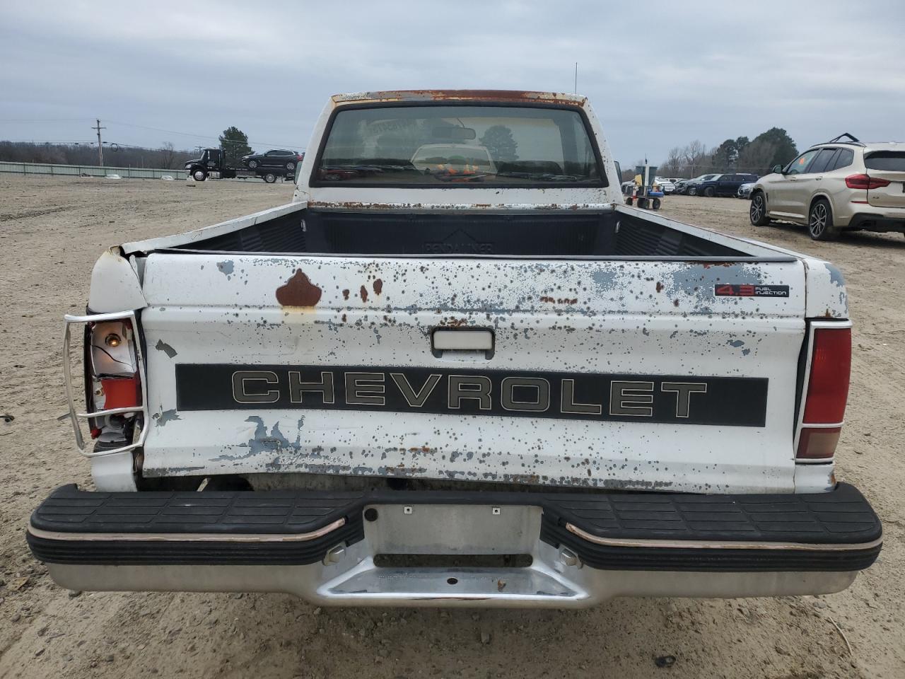 1992 Chevrolet S-10 Pickup - Image 6